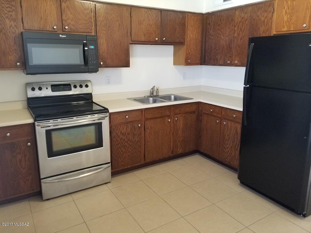 7122 South Missiondale Road, Unit 102 Tucson, AZ 85756 - Photo 3 of 15
