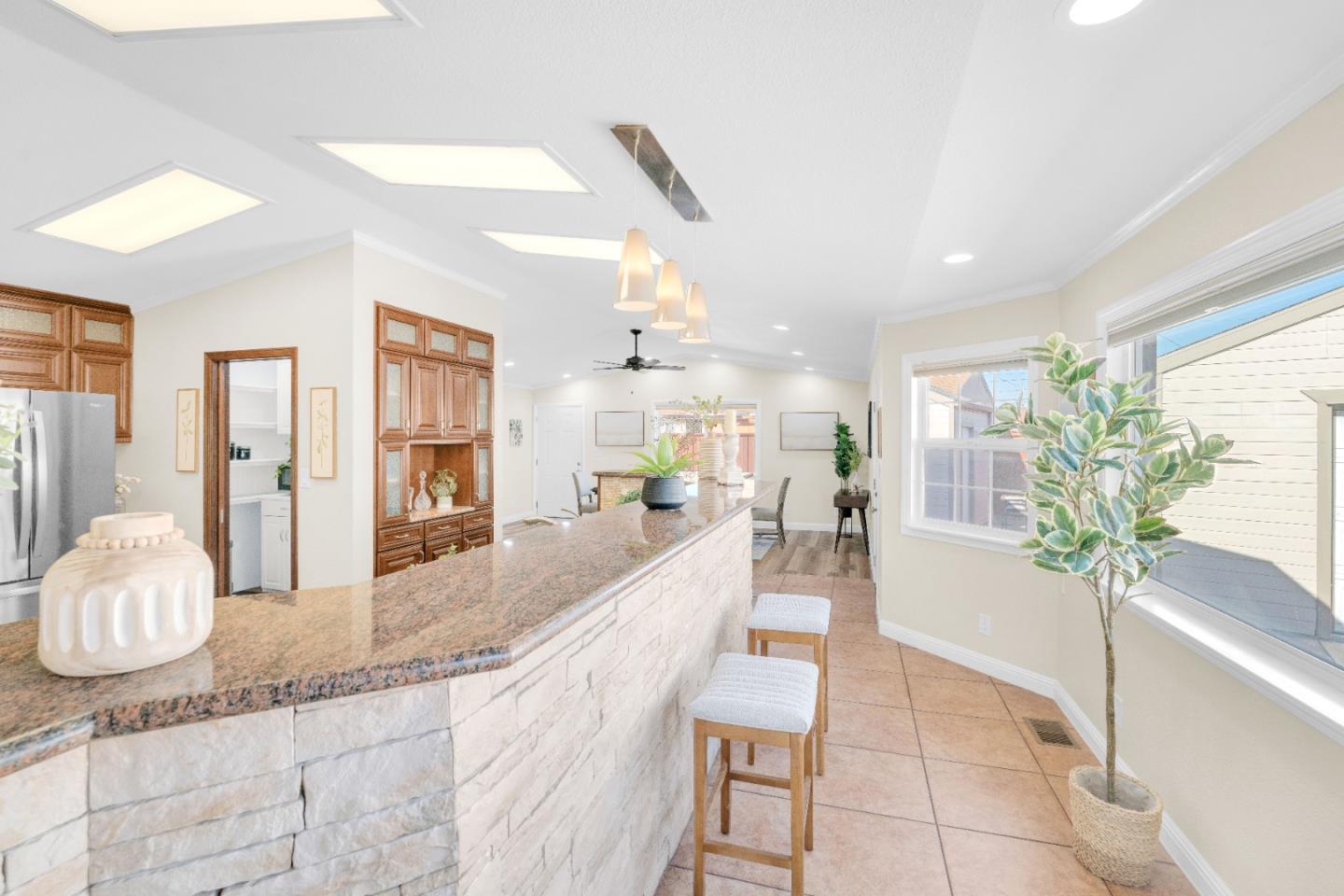 14638 Merced Street San Leandro, CA 94579 - Photo 7 of 35