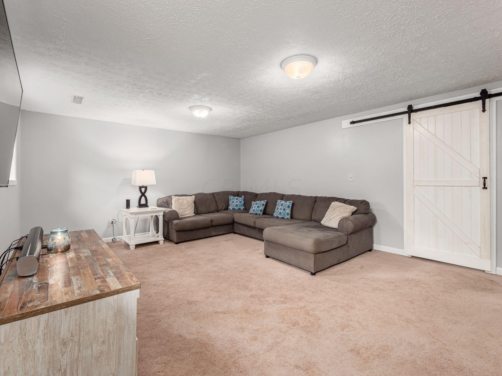 454 Ballman Road Etna, OH 43068 - Photo 14 of 28 Family Room C