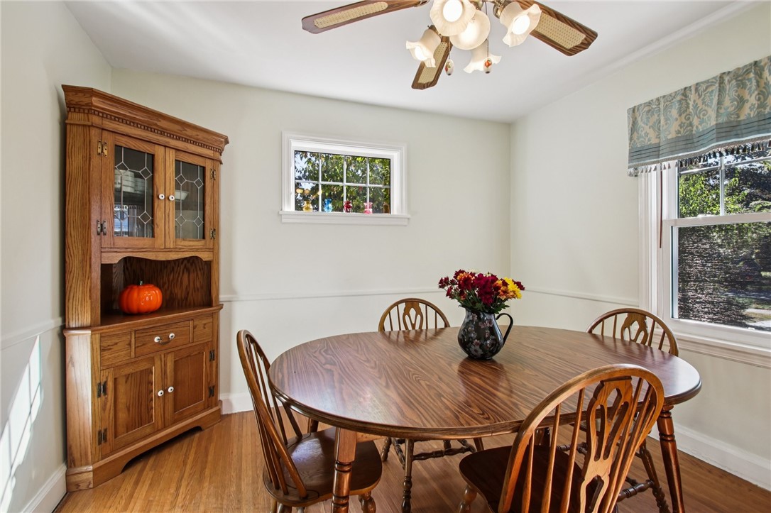 48 Walzford Road Irondequoit, NY 14622 - Photo 11 of 43