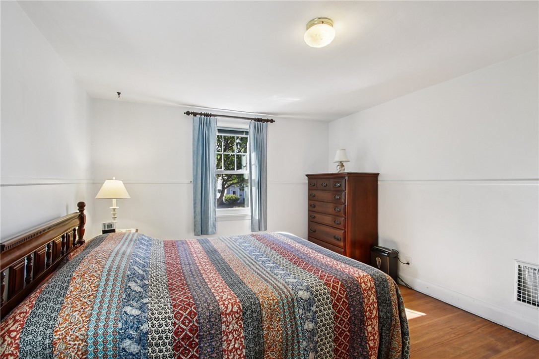 48 Walzford Road Irondequoit, NY 14622 - Photo 21 of 43