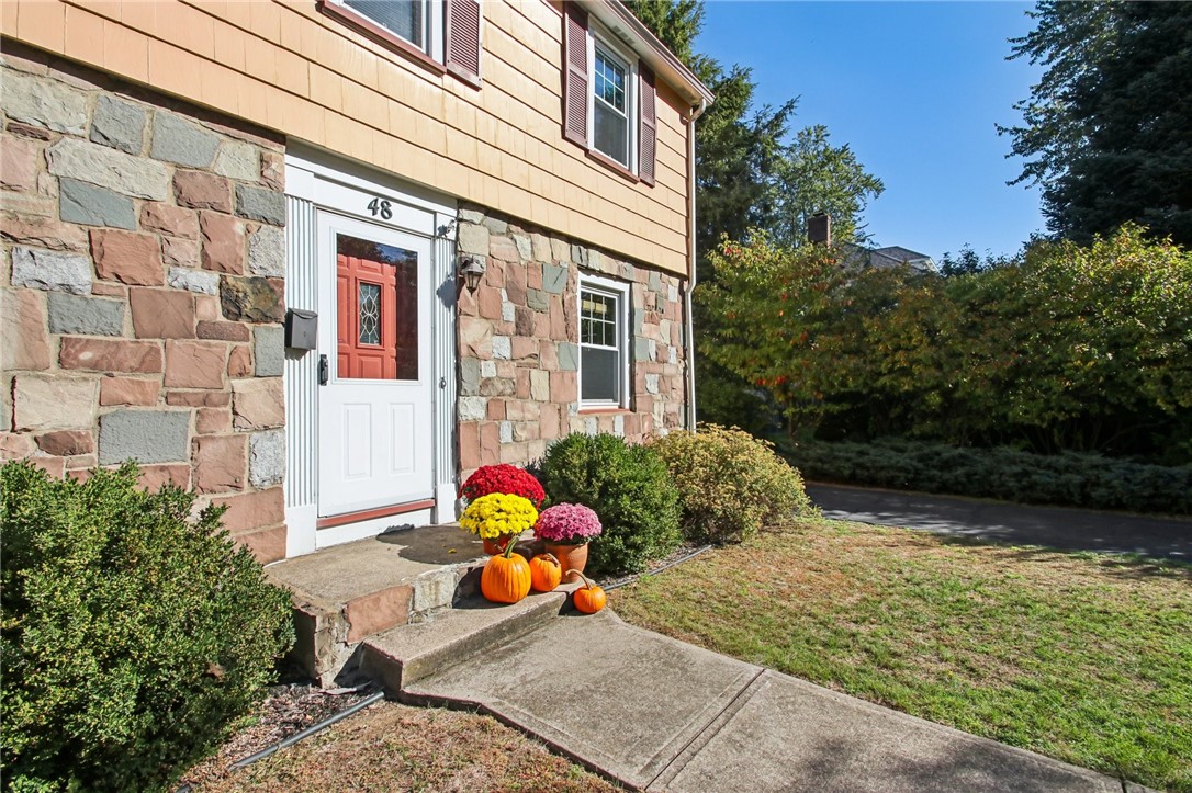 48 Walzford Road Irondequoit, NY 14622 - Photo 4 of 43