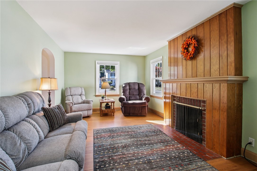 48 Walzford Road Irondequoit, NY 14622 - Photo 8 of 43