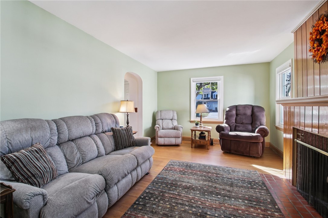 48 Walzford Road Irondequoit, NY 14622 - Photo 9 of 43