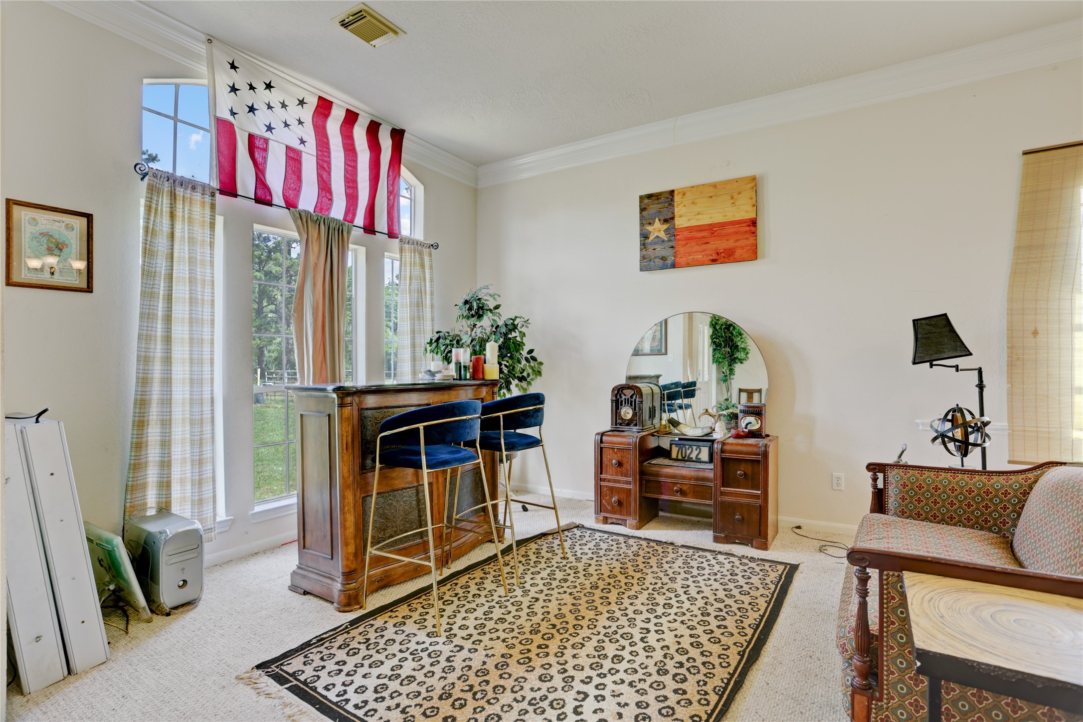 7022 Treaschwig Road Spring, TX 77373 - Photo 3 of 18 a living room with furniture