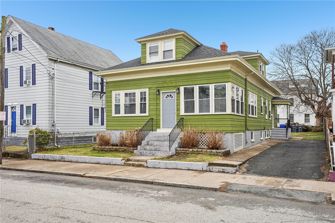41 Cato Avenue Pawtucket, RI 02860 - Photo 34 of 37