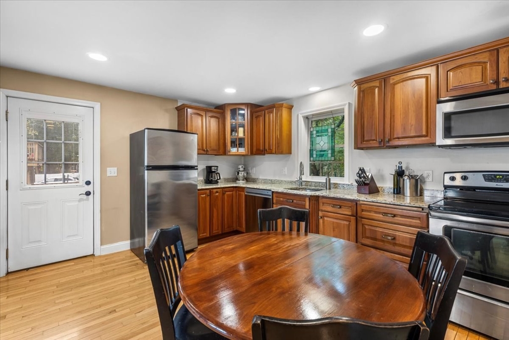 20 Cooks Lane Bellingham, MA 02019 - Photo 10 of 21