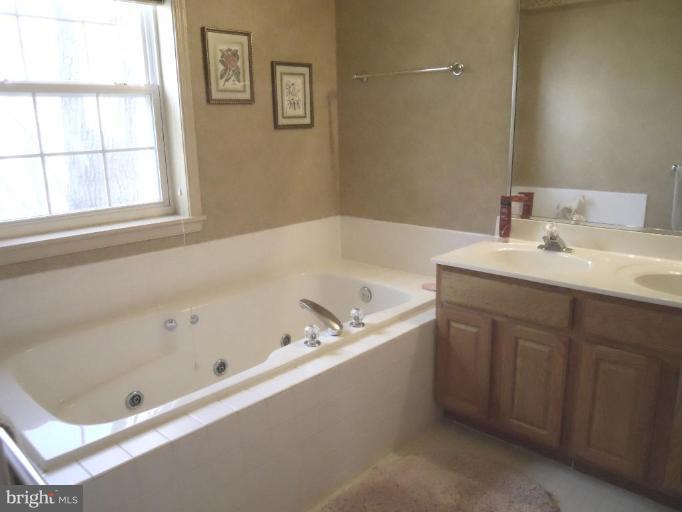 7693 Clark Road Hanover, MD 21076 - Photo 11 of 18 Master Bath