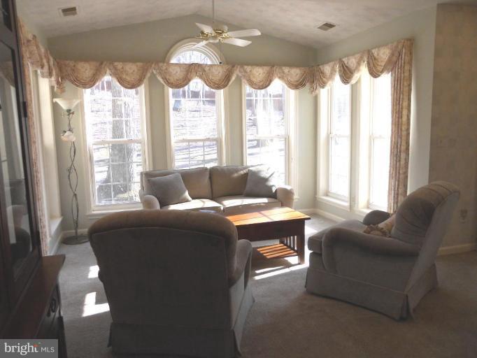 7693 Clark Road Hanover, MD 21076 - Photo 8 of 18 Living Room