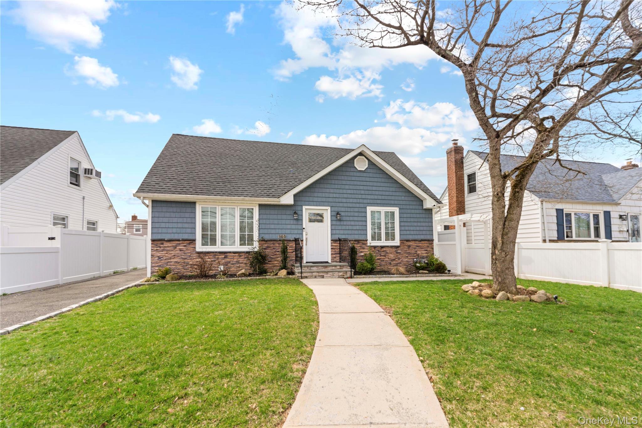 960 Clyde Road Baldwin, NY 11510 - Photo 1 of 24