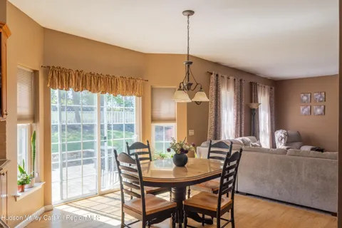 $775,000 | 12 Ridgeview Lane, Marlboro, NY 12542