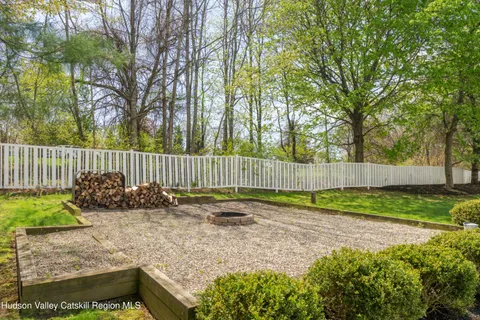 $775,000 | 12 Ridgeview Lane, Marlboro, NY 12542