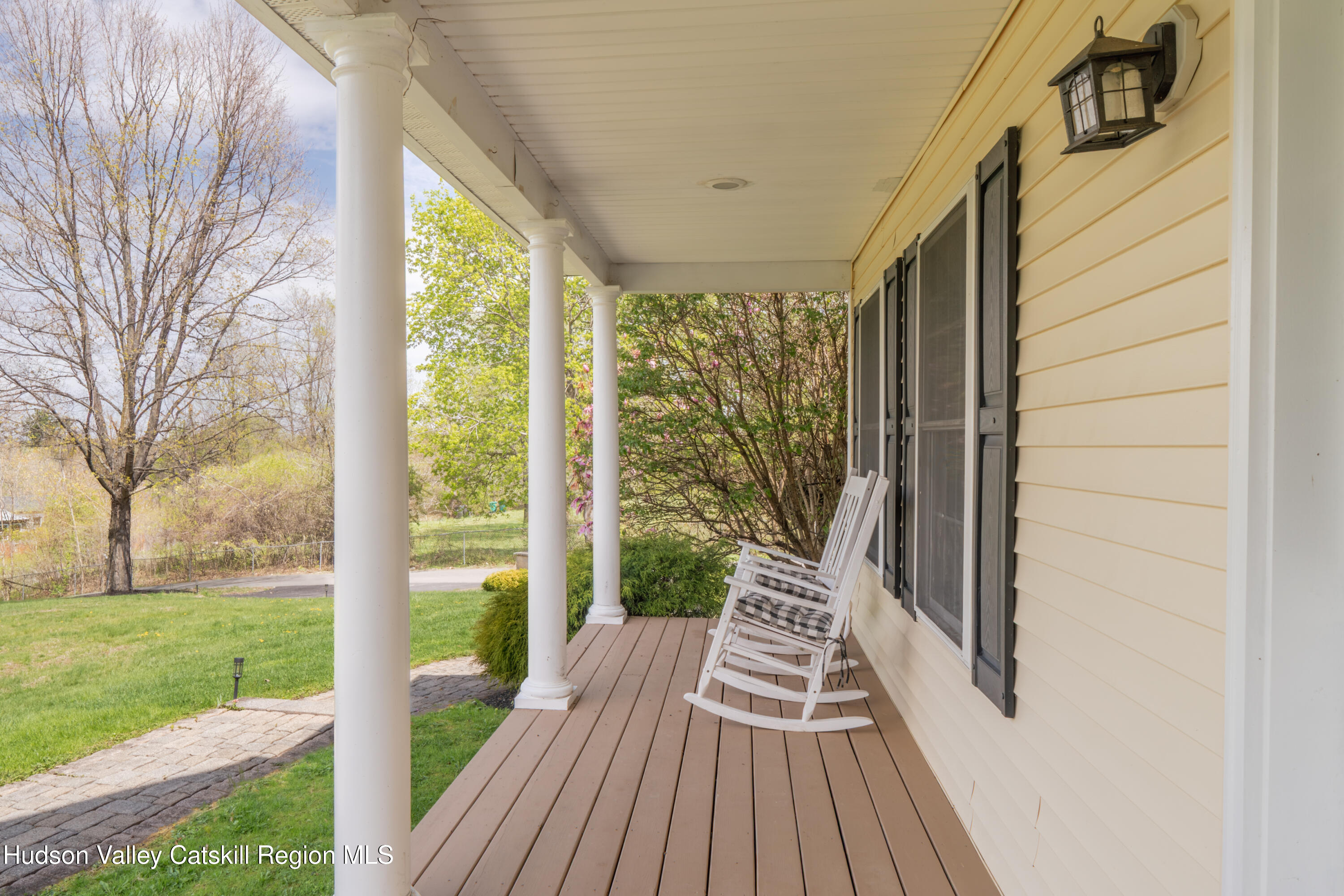 12 Ridgeview Lane Marlboro, NY 12542 - Photo 4 of 33 04,12RidgeviewLane-51