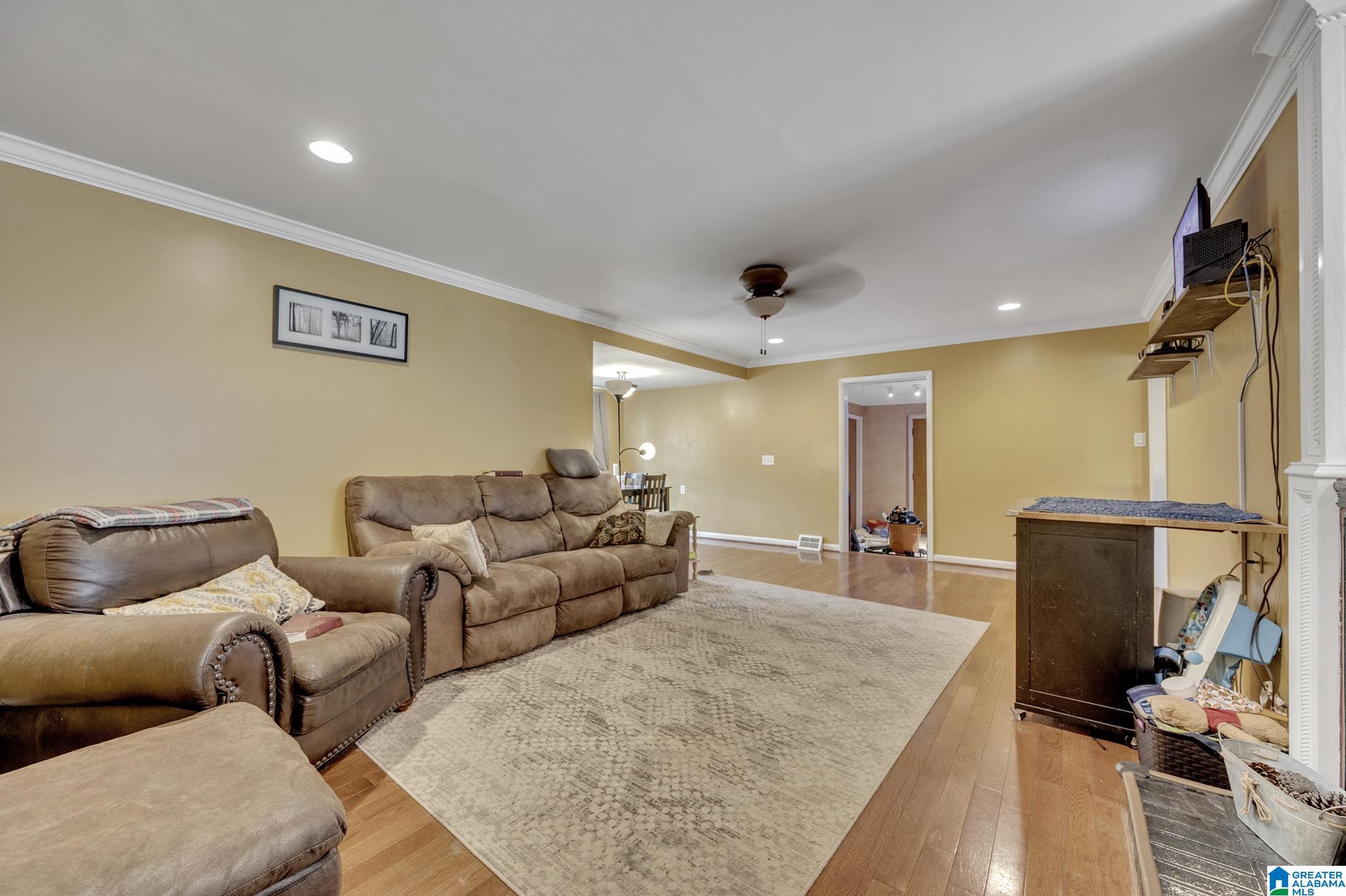 726 Pinewood Avenue Bessemer, AL 35023 - Photo 13 of 30