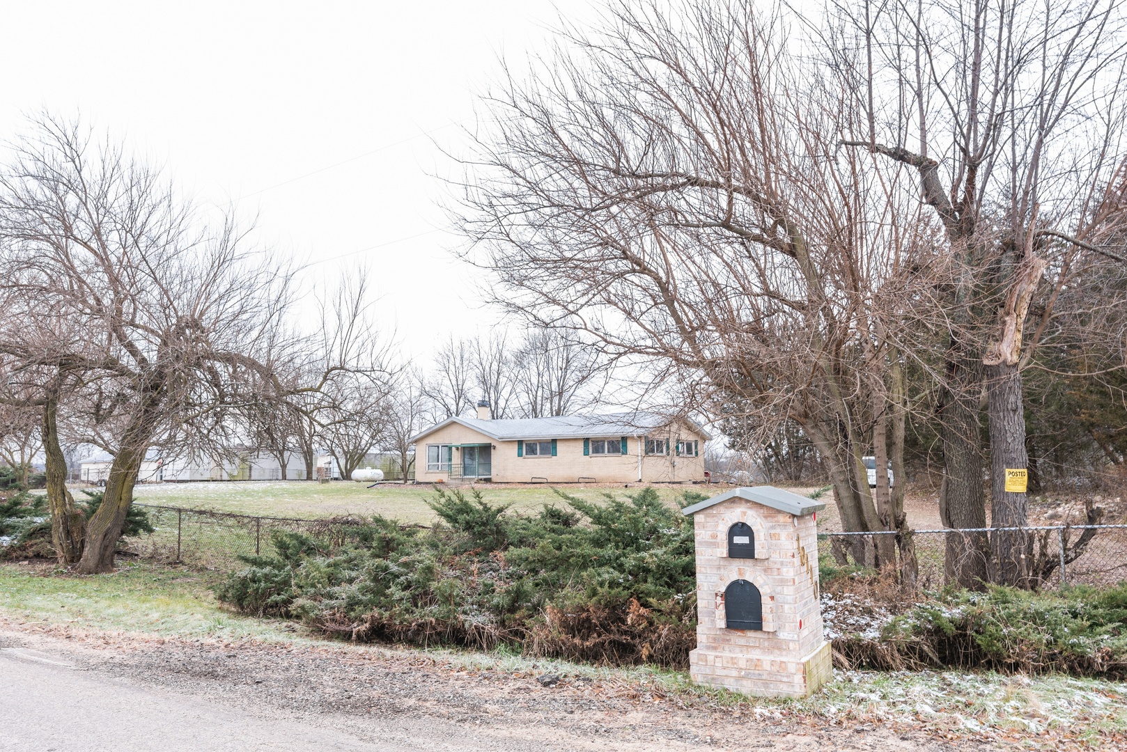 10110 Seaman Road Hebron, IL 60034 - Photo 2 of 21
