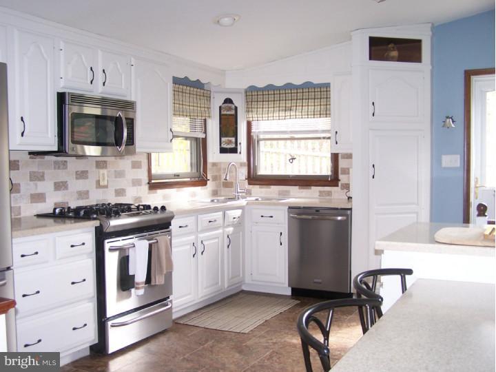 761 Valley Road Phoenixville, PA 19460 - Photo 15 of 22 Kitchen