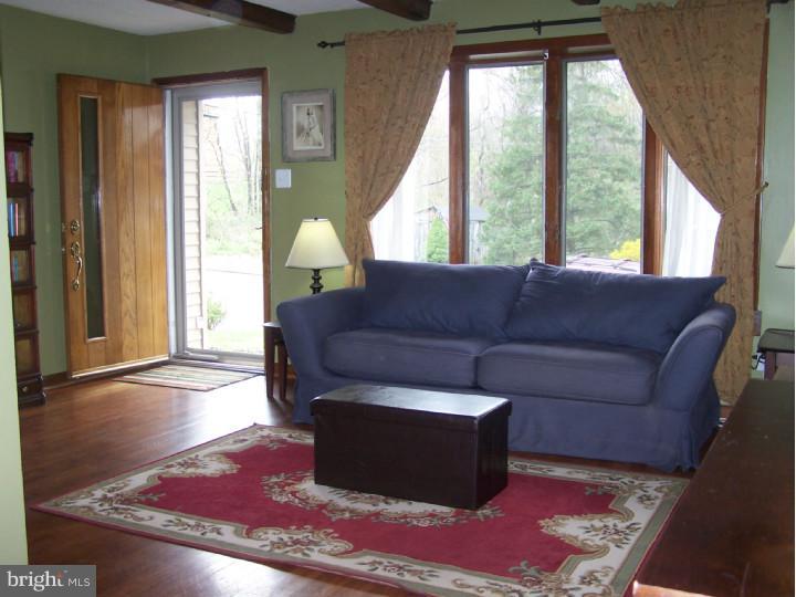 761 Valley Road Phoenixville, PA 19460 - Photo 7 of 22 Living Room