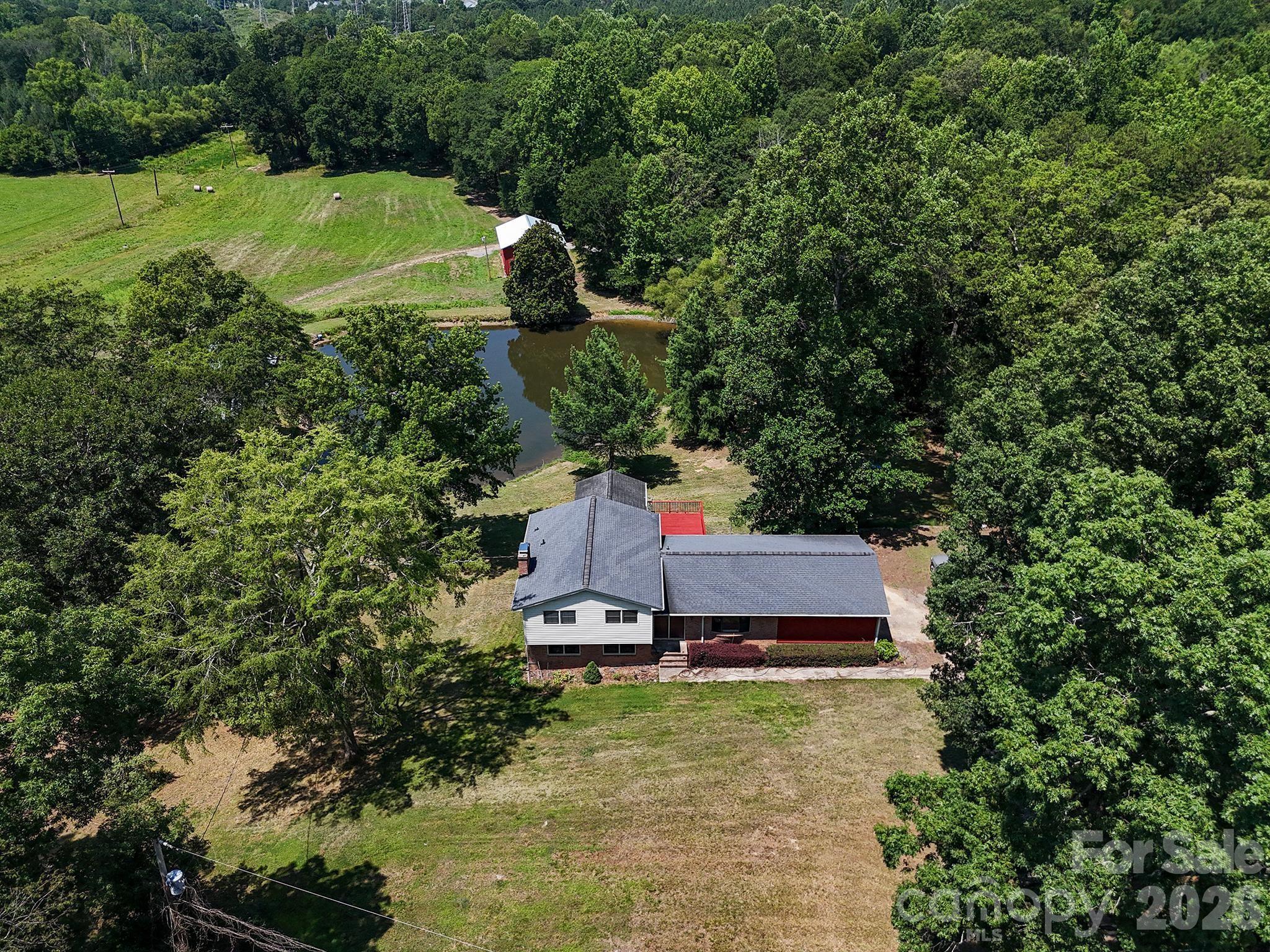 813 Robinson-Clemmer Road Dallas, NC 28034 - Photo 1 of 46