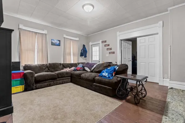 $245,000 | 326 West 6th Avenue, Oshkosh, WI 54902