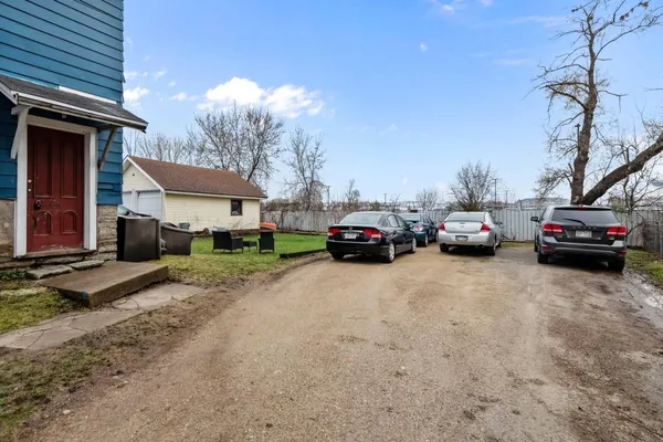 $245,000 | 326 West 6th Avenue, Oshkosh, WI 54902