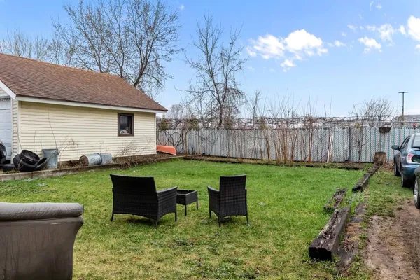 $245,000 | 326 West 6th Avenue, Oshkosh, WI 54902