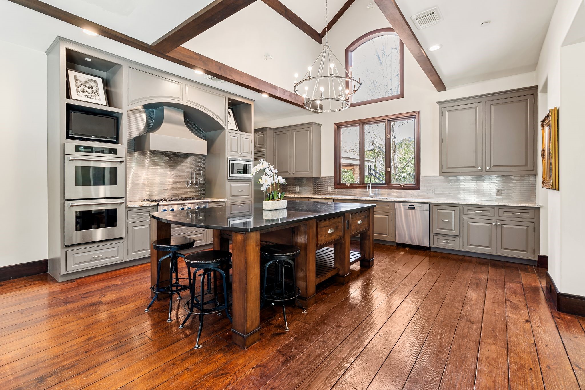 354 Piney Point Road Houston, TX 77024 - Photo 17 of 50