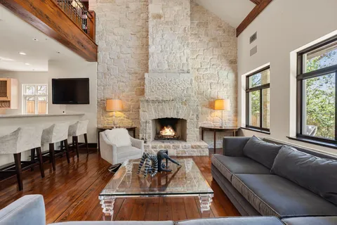 $4,995,000 | 354 Piney Point Road, Houston, TX 77024