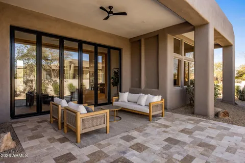 $1,825,000 | 10874 East Dale Lane, Scottsdale, AZ 85262