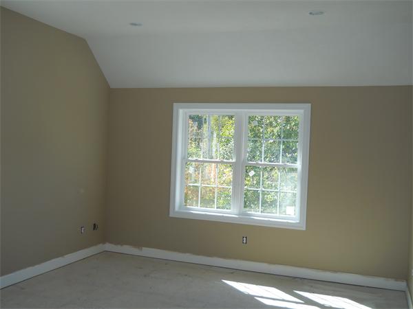 921 Salem Road Dracut, MA 01826 - Photo 17 of 19 Gallery Image 17