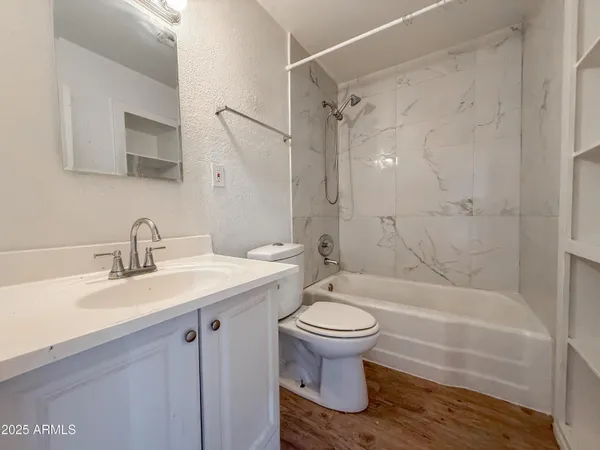 $895 | 2139 West Devonshire Avenue, Unit 3, Phoenix, AZ 85015