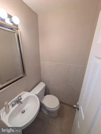 $168,500 | 100 West Glenolden Avenue, Unit U20, Glenolden, PA 19036