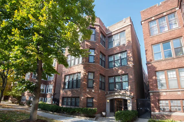$3,500 | 1216 East Hyde Park Boulevard, Unit 4S, Chicago, IL 60615
