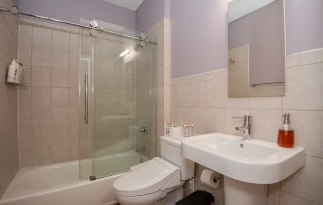 $3,500 | 1216 East Hyde Park Boulevard, Unit 4S, Chicago, IL 60615