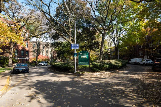 $3,500 | 1216 East Hyde Park Boulevard, Unit 4S, Chicago, IL 60615