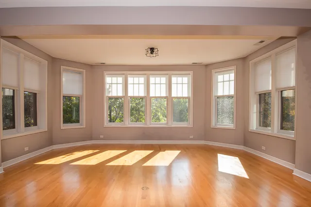 $3,500 | 1216 East Hyde Park Boulevard, Unit 4S, Chicago, IL 60615