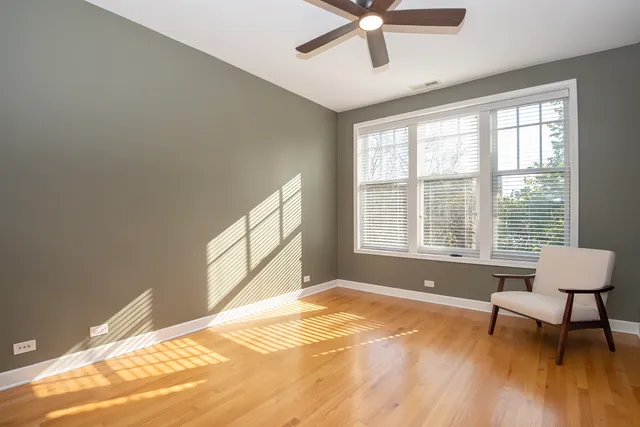 $3,500 | 1216 East Hyde Park Boulevard, Unit 4S, Chicago, IL 60615