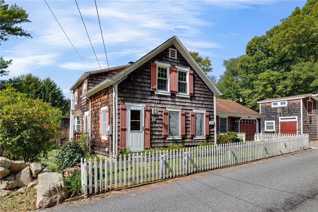 45 North Road Hopkinton, RI 02833 - Photo 3 of 34 Gallery Image 3