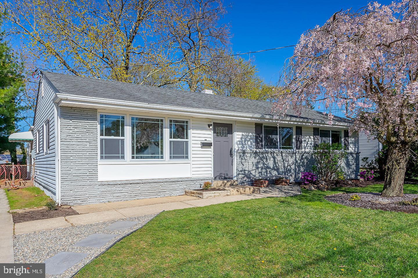 609 Cornwall Road Sewell, NJ 08080 - Photo 2 of 21