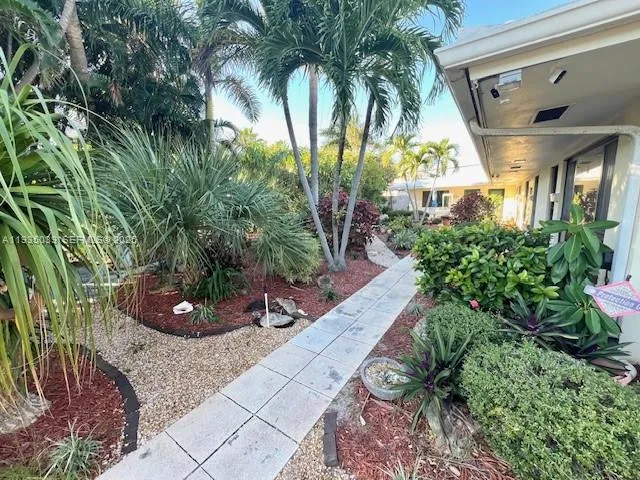 $1,700 | 2645 Southeast 1st Court, Unit 3, Pompano Beach, FL 33062