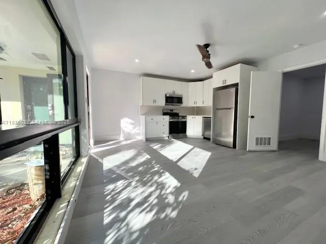 $1,700 | 2645 Southeast 1st Court, Unit 3, Pompano Beach, FL 33062