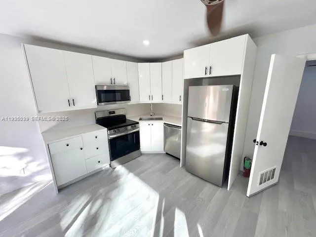 $1,700 | 2645 Southeast 1st Court, Unit 3, Pompano Beach, FL 33062