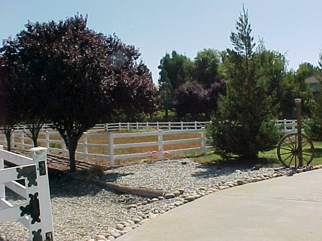 891 Spring Grove Road Hollister, CA 95023 - Photo 2 of 11 Gallery Image 2