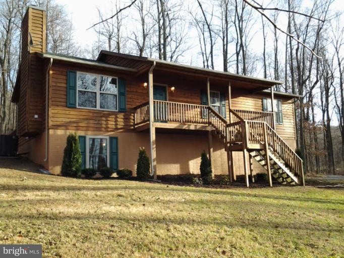 1086 Old Linden Road Linden, VA 22642 - Photo 1 of 19 Exterior (Main)