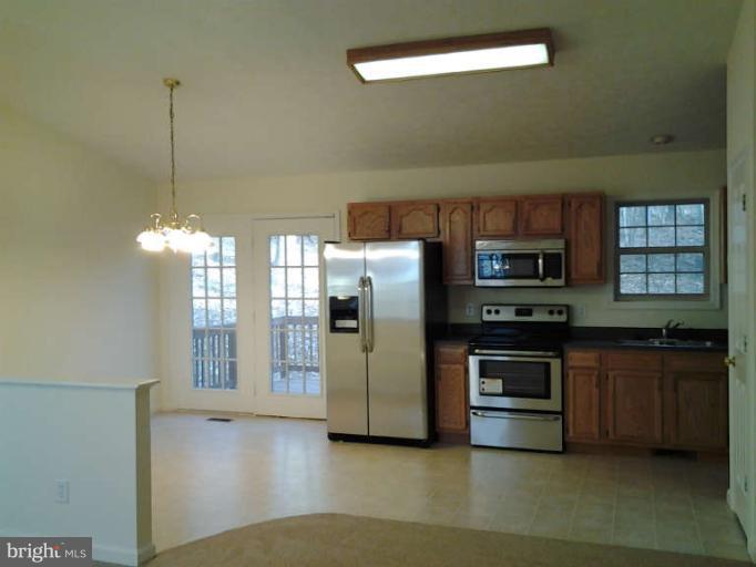 1086 Old Linden Road Linden, VA 22642 - Photo 4 of 19 Kitchen