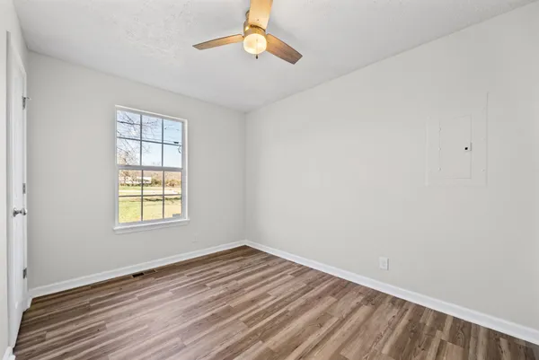 $220,000 | 2040 Carneal Lane, Oak Grove, KY 42262