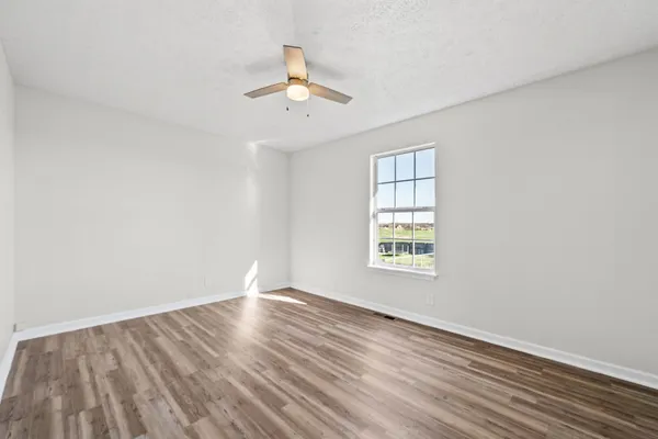 $220,000 | 2040 Carneal Lane, Oak Grove, KY 42262