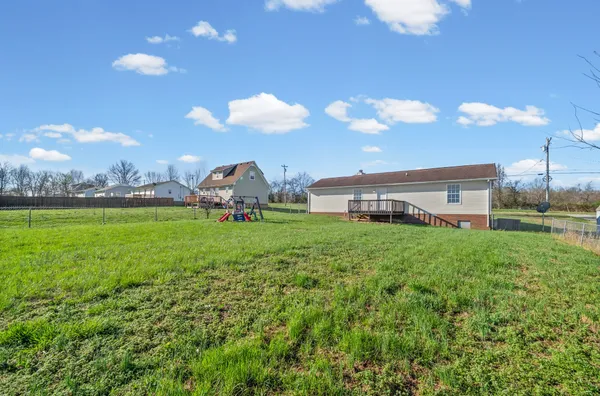 $220,000 | 2040 Carneal Lane, Oak Grove, KY 42262