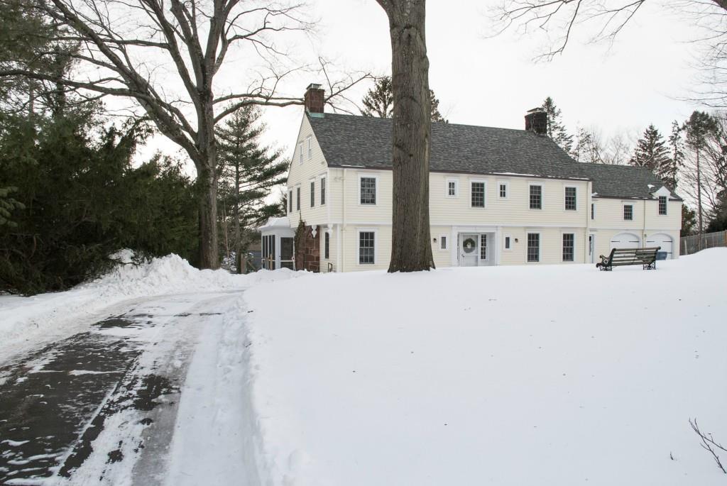 978 Ridge Road Hamden, CT 06517 - Photo 1 of 1