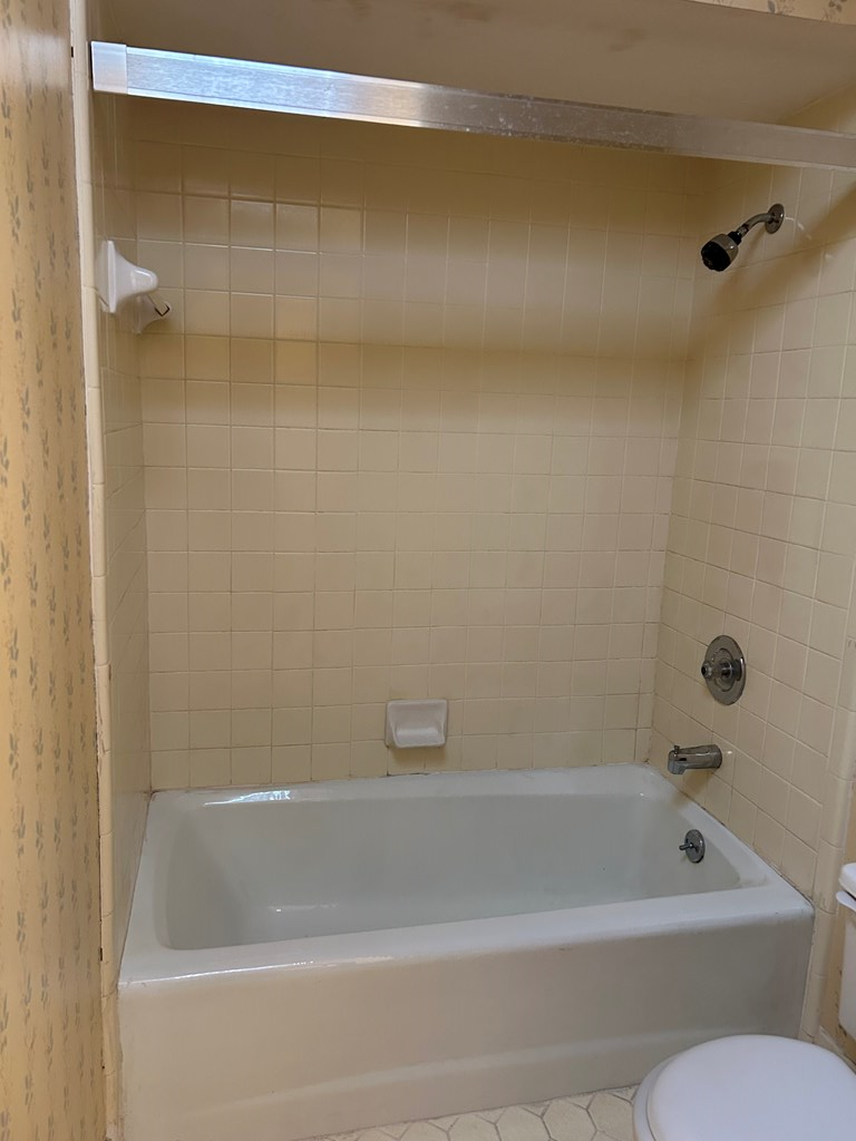 4032 Pickering Drive Columbus, GA 31907 - Photo 18 of 35 a bathroom with a shower and bathtub