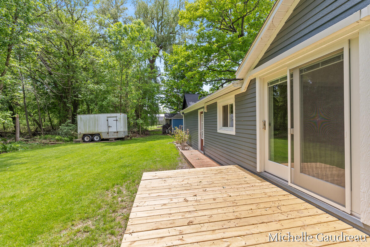 621 Eagle Point Road Lake Odessa, MI 48849 - Photo 31 of 47 621-Eagle_028